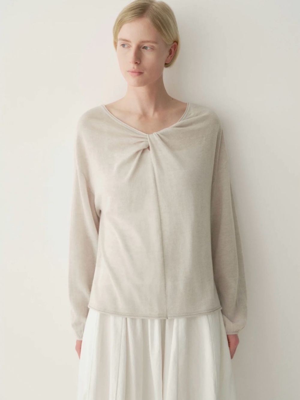 Twist Front Long Sleeve Women’s Sweater - Cream/Gray